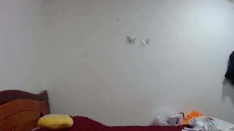 Snapshot of _bellanocturna chatting on 03-10-26, 03:44 _bellanocturna online show from 03-10-26, 03:44