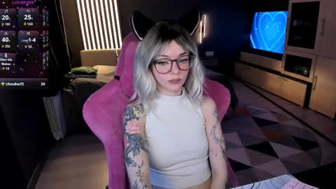 Olivia Subscribe to my Fansly -   online show from 02-23-26, 10:18