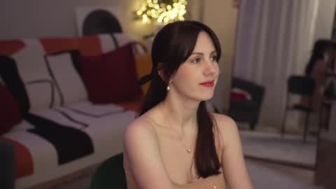 Lili online show from 12-29-24, 09:20