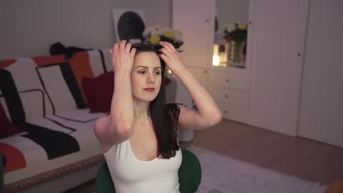 Lili online show from 01-23-25, 09:18