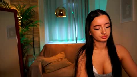 Pearl online show from 04-21-26, 04:34