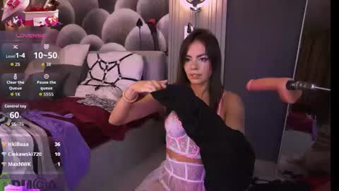 Snapshot of _blacksilver_ chatting on 06-17-26, 09:16 Silver online show from 06-17-26, 09:16