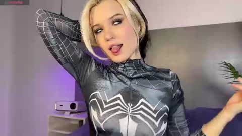 Snapshot of _blowjob_queen_ chatting on 06-11-26, 12:08 Hey were Vi and Alex VACATION FROM OCTOBER 31 TO NOVEMBER 12. AVAILABLE ON INST online show from 06-11-26, 12:08