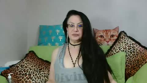 KHALEESI online show from 03-11-26, 09:54