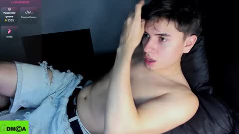 Snapshot of _broken_47 chatting on 01-07-26, 08:50 FELIPE CAMACHO dont forget to support me with a little hand up online show from 01-07-26, 08:50