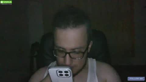 Snapshot of _buckle_ chatting on 05-04-26, 05:14 _buckle_ online show from 05-04-26, 05:14