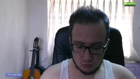 Snapshot of _buckle_ chatting on 05-10-26, 05:51 _buckle_ online show from 05-10-26, 05:51