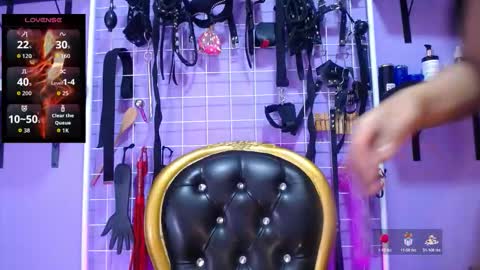 Bella online show from 10-27-25, 03:10