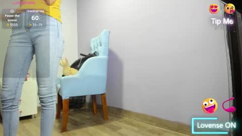  candy jade  online show from 11-28-25, 10:29