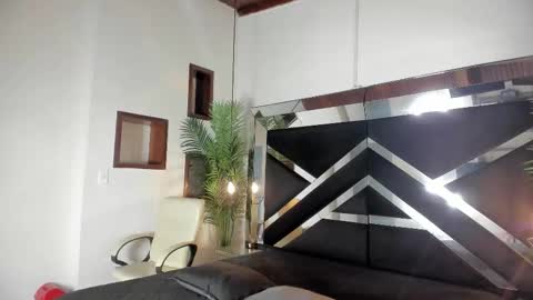 Candy online show from 09-30-25, 05:51