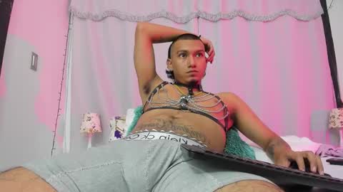 Snapshot of _cannabitch chatting on 12-14-25, 01:38 Shatta Sara online show from 12-14-25, 01:38