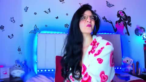 Snapshot of _caro_lyne_ chatting on 02-19-26, 11:17 Carolina online show from 02-19-26, 11:17