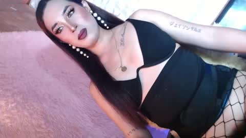 Snapshot of _caroline69 chatting on 01-11-25, 01:48 Caroline online show from 01-11-25, 01:48