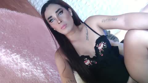 Snapshot of _caroline69 chatting on 01-25-25, 06:34 Caroline online show from 01-25-25, 06:34