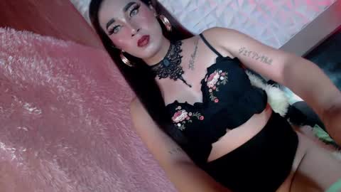 Snapshot of _caroline69 chatting on 02-02-25, 07:20 Caroline online show from 02-02-25, 07:20