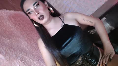 Snapshot of _caroline69 chatting on 02-06-25, 05:57 Caroline online show from 02-06-25, 05:57