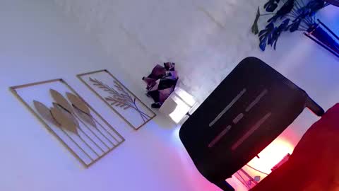 Snapshot of _caroline69 chatting on 10-08-25, 10:18 Caroline online show from 10-08-25, 10:18