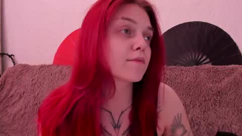 Caroline online show from 07-04-26, 11:38