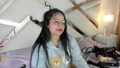 Caroline Sweet online show from 01-25-25, 09:57