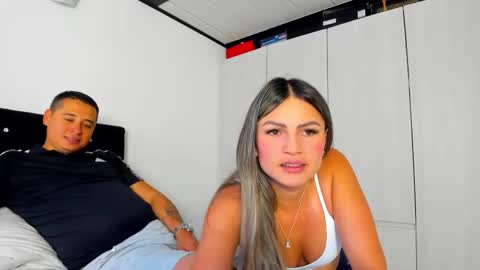 Snapshot of _cereza_ chatting on 02-11-25, 08:20 Bella online show from 02-11-25, 08:20