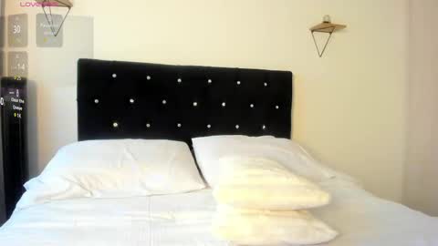 Bella  online show from 04-29-26, 09:32