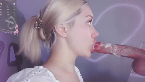 Angelina online show from 12-11-24, 04:20