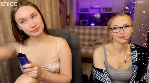 Snapshot of _chloe_miller_ chatting on 11-06-25, 05:08 _chloe_miller_ online show from 11-06-25, 05:08