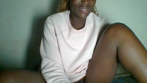 clara online show from 02-07-25, 08:42