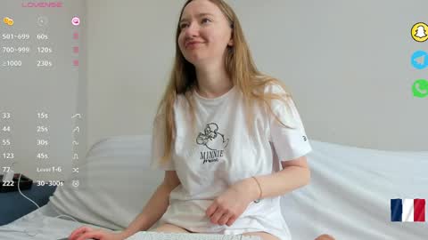 Sophie online show from 04-26-26, 10:57