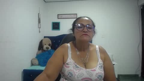 Snapshot of _cristal09 chatting on 09-12-25, 04:23 _cristal09 online show from 09-12-25, 04:23