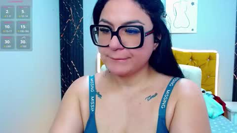 _curvy_mature_ online show from 02-03-26, 05:51