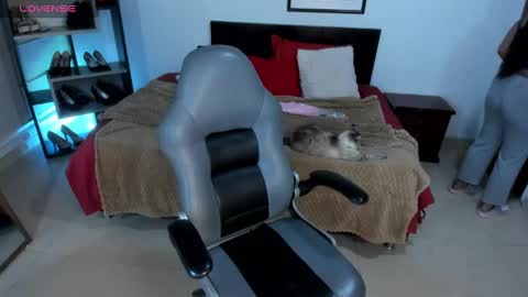 Snapshot of _daniela_hot_1 chatting on 03-12-25, 03:24 Dani online show from 03-12-25, 03:24