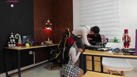 WELCOME TO THE OFFICE online show from 12-19-24, 06:23