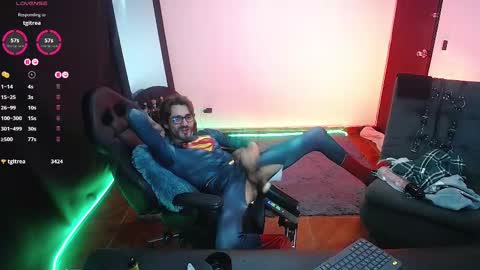 Snapshot of _delacruz911_ chatting on 10-31-25, 03:07 delacruz online show from 10-31-25, 03:07