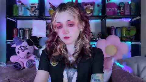 Kate online show from 06-12-26, 10:08