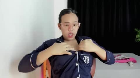 dianna find true love online show from 01-19-26, 03:27