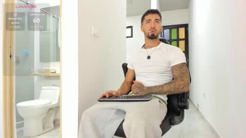 Snapshot of _duriel chatting on 02-26-26, 06:40 Duriel online show from 02-26-26, 06:40