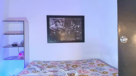 Snapshot of _eilish chatting on 05-19-26, 09:54 _eilish online show from 05-19-26, 09:54