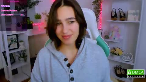 Lizzy  online show from 12-15-25, 09:30