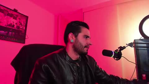  -         online show from 03-08-25, 01:06