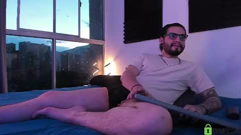 Snapshot of _elon_coxx_ chatting on 06-14-26, 11:29 - online show from 06-14-26, 11:29
