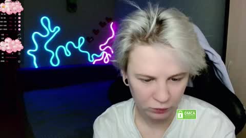 chloue and Gretta online show from 11-11-25, 08:31