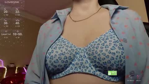 chloue and Gretta online show from 03-23-26, 05:39