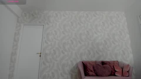 Elysa online show from 10-01-25, 05:02