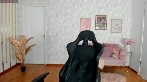 Elysa online show from 06-10-26, 05:18