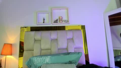 Isabella online show from 01-25-25, 12:05