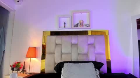 Isabella online show from 03-03-25, 12:05