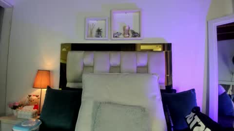 Isabella online show from 03-05-26, 12:12