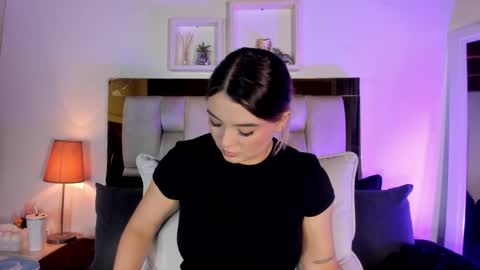 Isabella online show from 03-18-26, 12:08