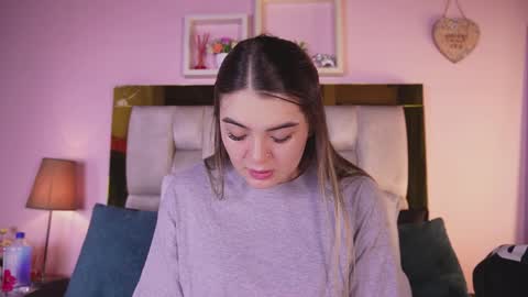 Isabella online show from 05-30-26, 12:13